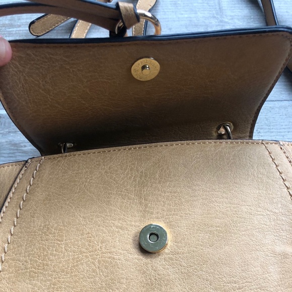 Sole Society Stark Crossbody Camel - Picture 7 of 7